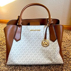 Michael Kors (Outlet) Purse